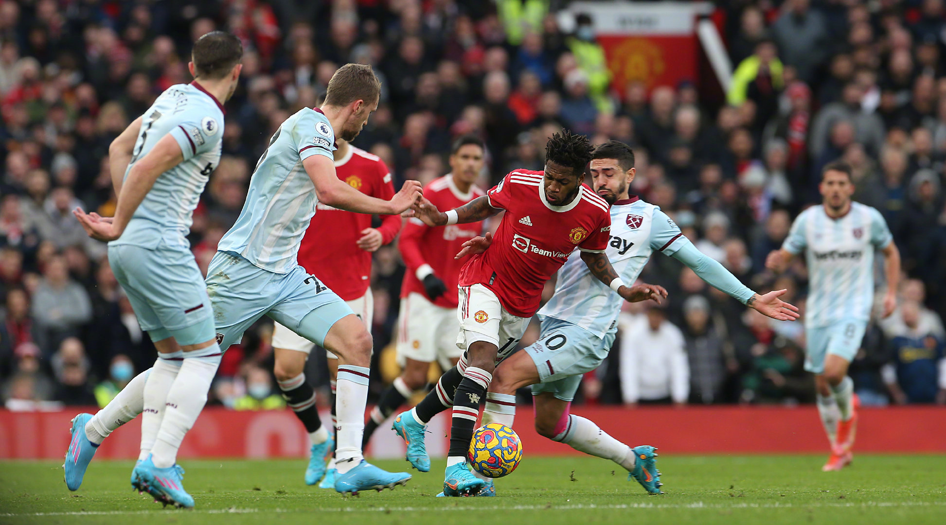 而是其背后 而是其背后